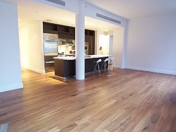 5th image of 83 Leonard St