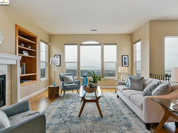 5th image of 8257 Skyline Cir
