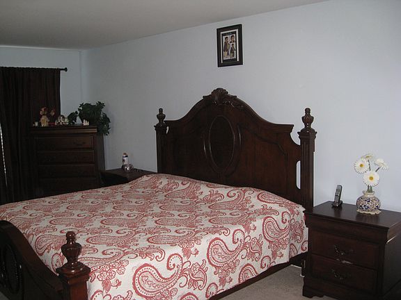 bedroom1