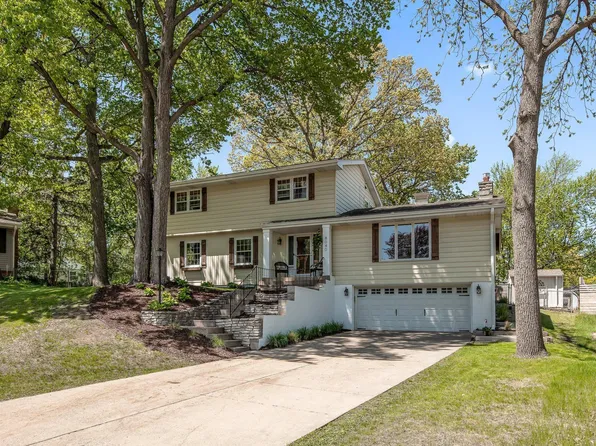 8040 34th Pl N, Crystal, MN 55427