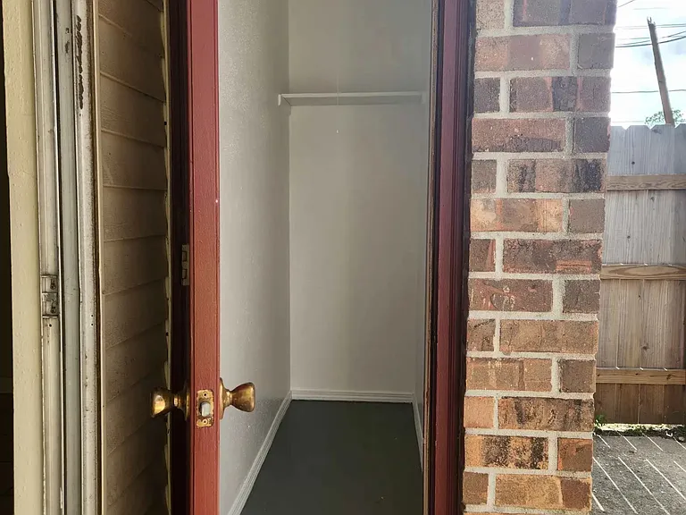 4329 Loire Dr — Photo 15