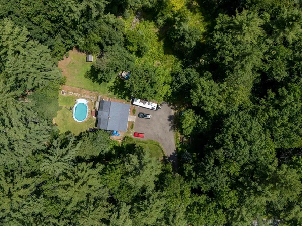 108 Old Bennington Road, Greenfield, NH 03047