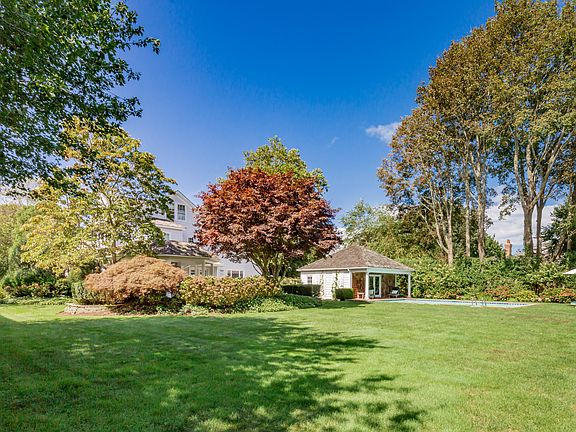 4th image of 113 Herrick Rd