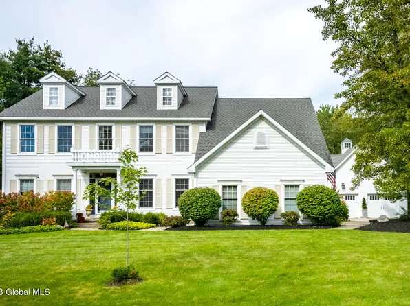 9 Prestwick Drive, Slingerlands, NY 12159