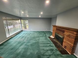 1305 Crawford Dr, Bremerton, WA 98312