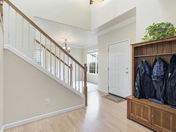 5th image of 14617 SE Thornapple Ln