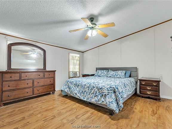 5th image of 8384 Marty Rd