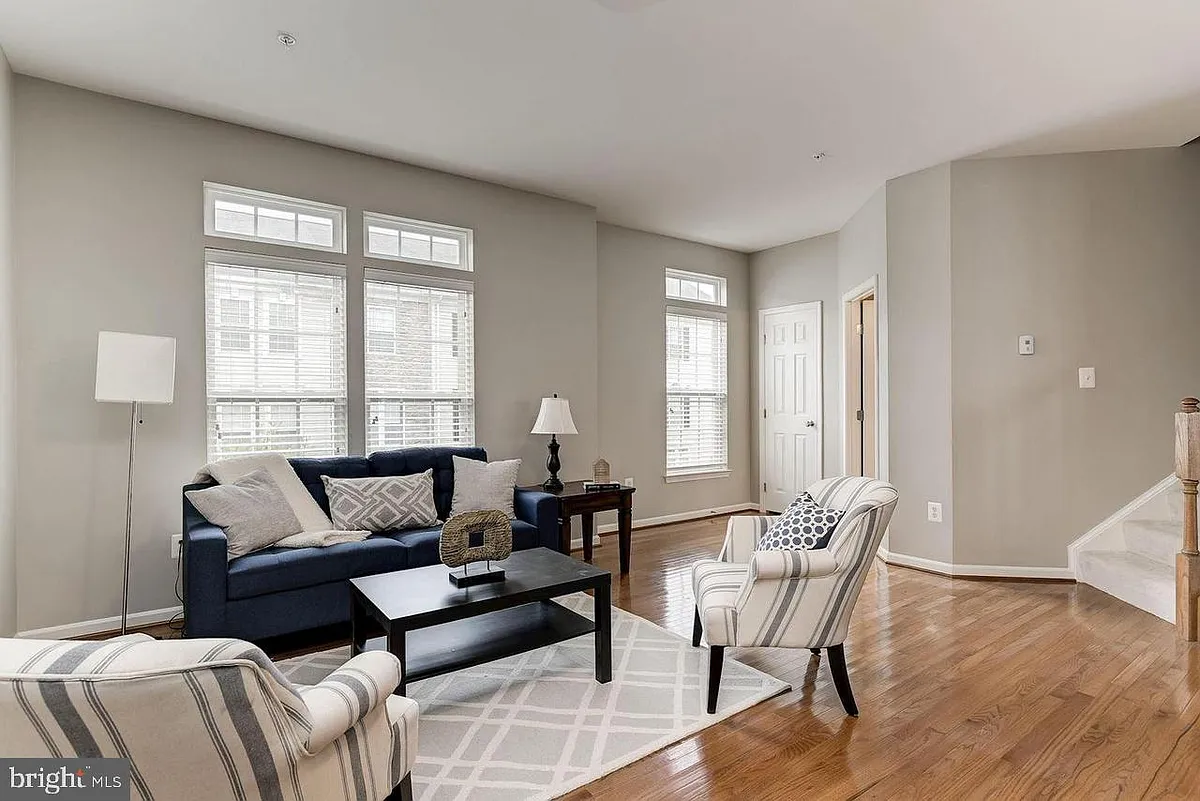 Building Photo - 1739 Theale Way