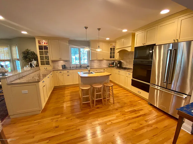 401 Garfield Ave — Photo 9