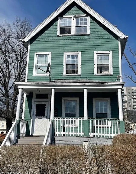 49 Cambridge St #1 — Photo 12