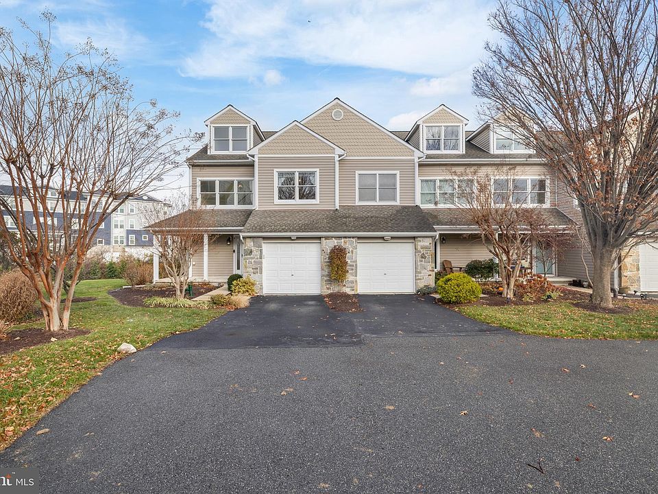 1st image of 807 Auckland Way
