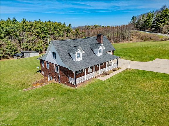 4th image of 11325 Glade Valley Rd