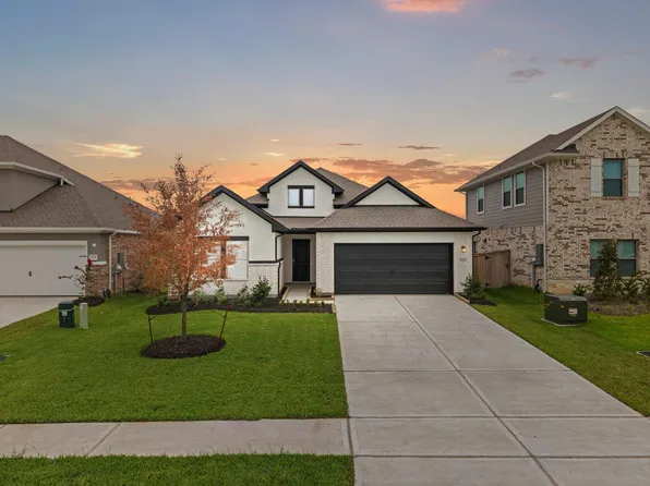 1930 Stargazer Ln, Angleton, TX 77515