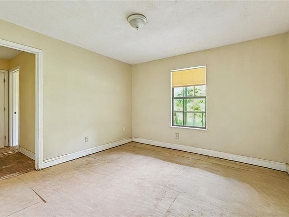 6th image of 42246 Sweeney Ln