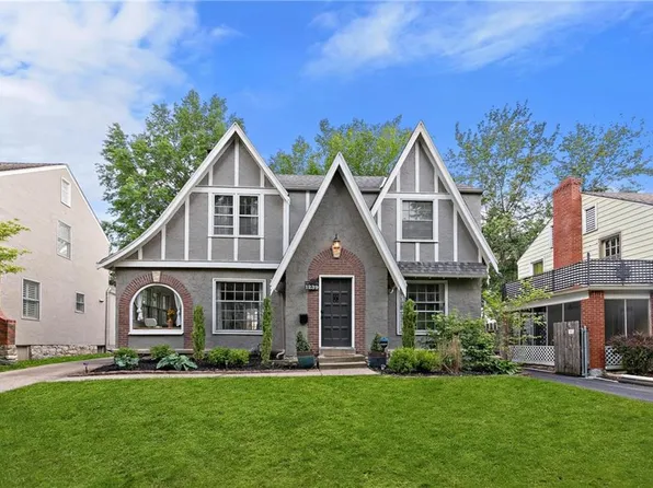 1239 W Gregory Blvd, Kansas City, MO 64114