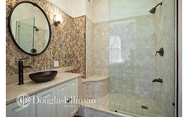 Sold by Douglas Elliman | media 25