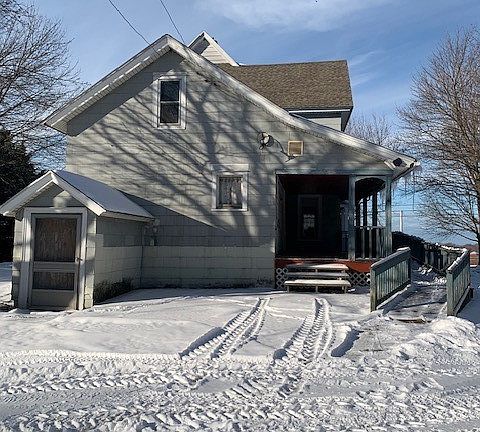 3rd image of 2775 King Rd