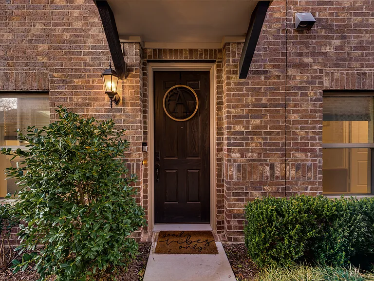 2955 Stunning Dr — Photo 3