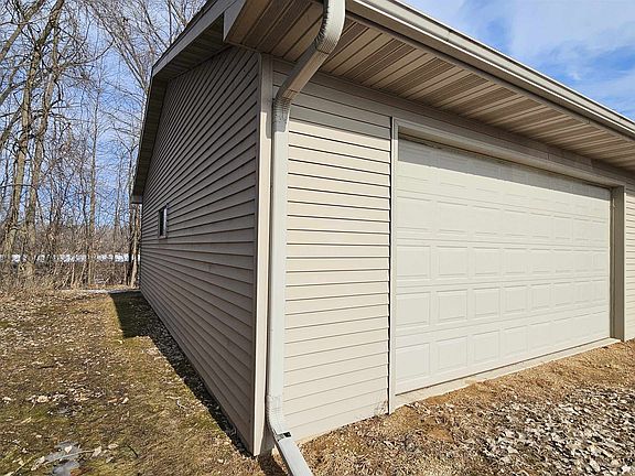 3rd image of W4694 Meadow Rd