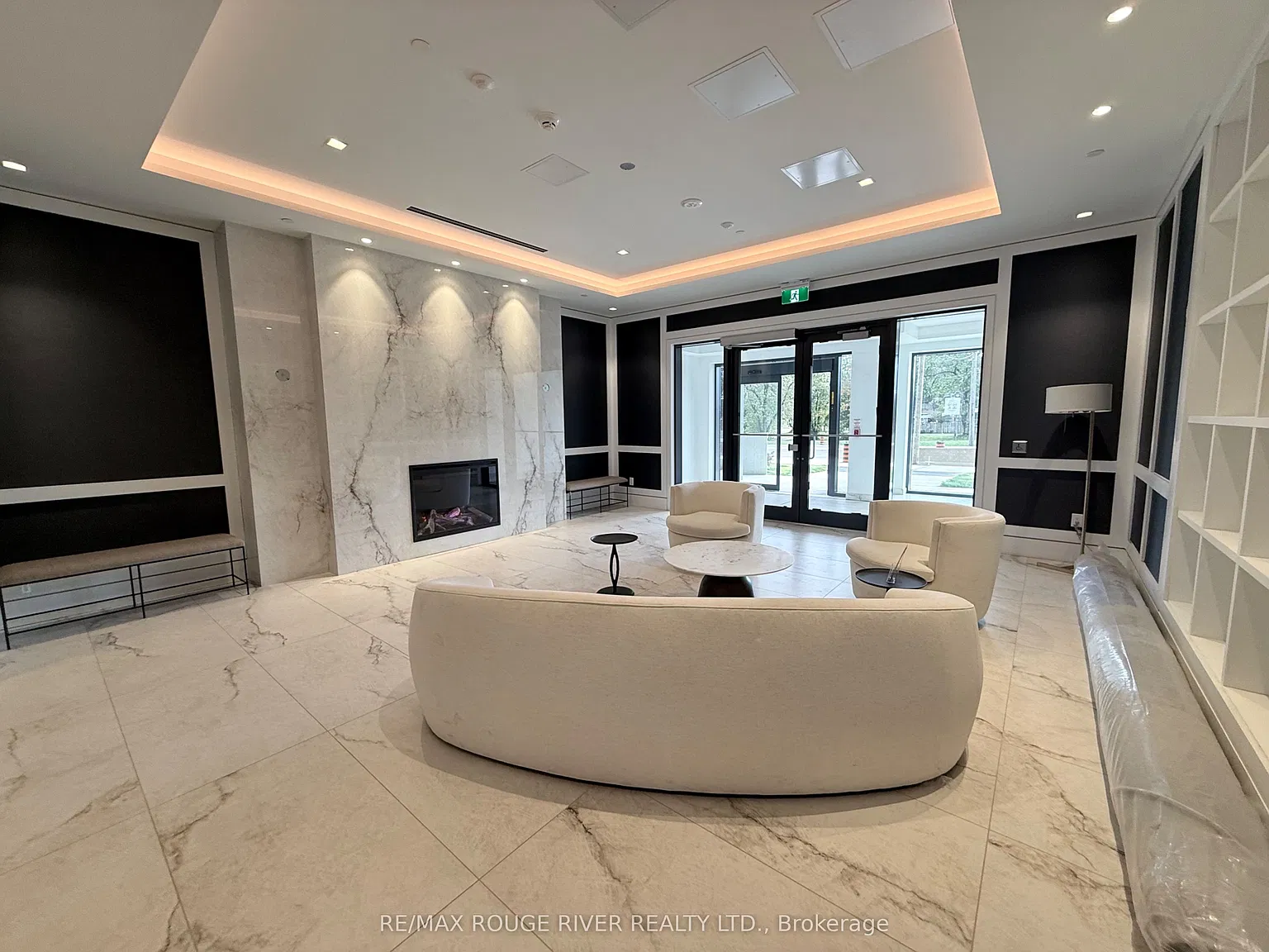 2 bed, $2,300 — Photo 2