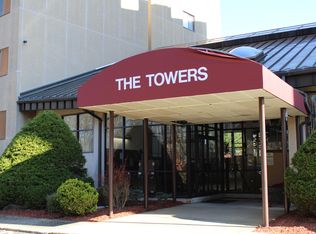 19 Putter Dr #301, Wallingford, CT 06492