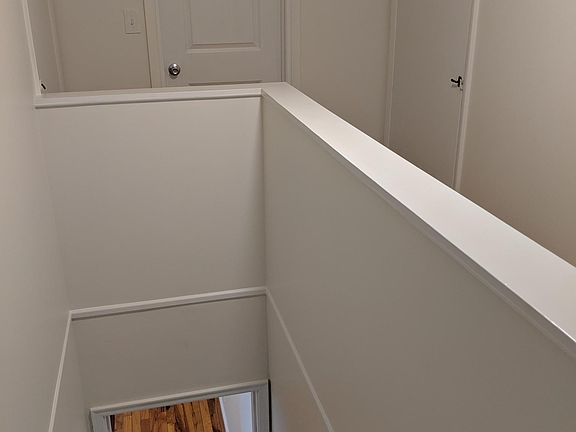 3rd image of 6995 Haines St