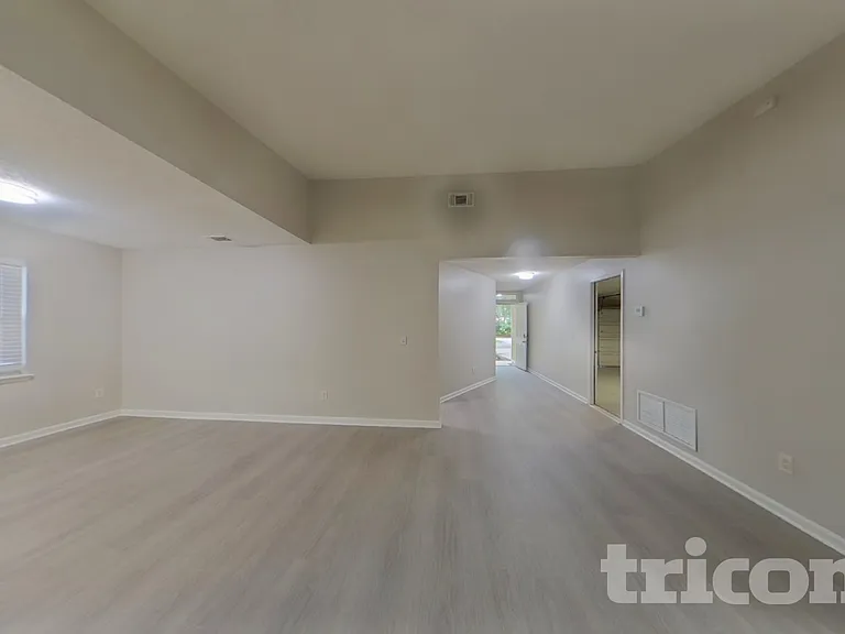3572 Raymur Villa Dr — Photo 3