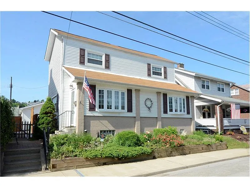 1028 Atlantic Ave photo 1
