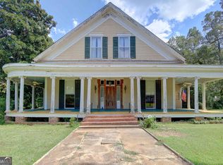 33 Clark St, Senoia, GA 30276