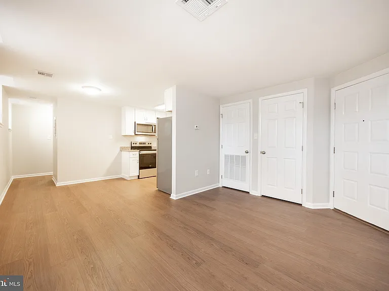 3183 Main St #2 — Photo 11