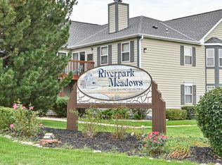 W240N2544 E Parkway Meadow Cir UNIT 2, Pewaukee, WI 53072
