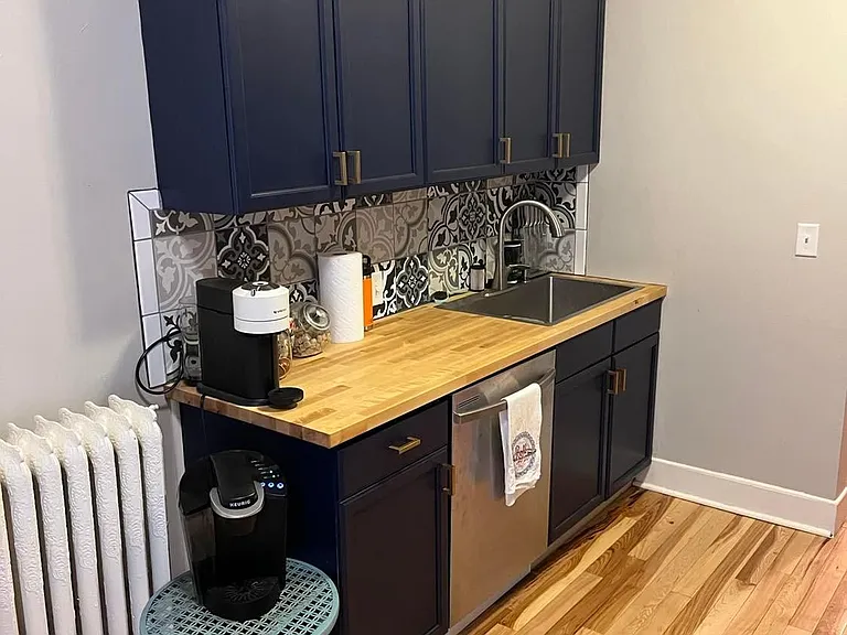 51 Milton St S #3 — Photo 3