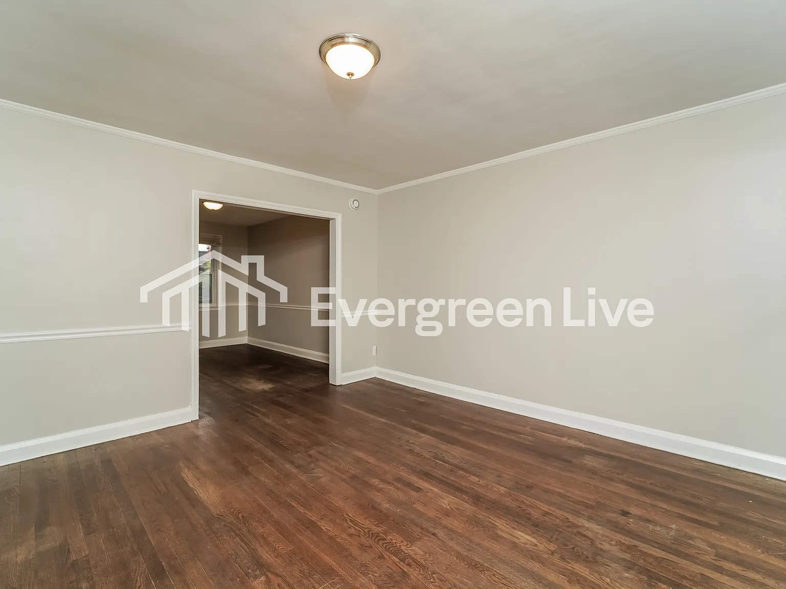 4 bed, 2.0 bath, 1008 sqft, $1,845 — Photo 2