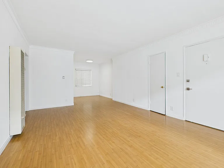 1111 Larrabee St — Photo 18