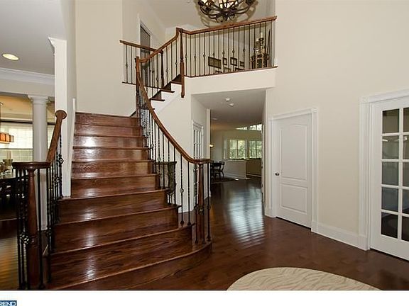 2nd image of 216 Jane Chapman Dr E