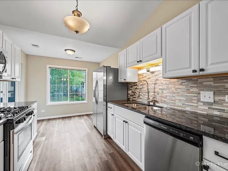 1736 Chesapeake Ln #4 — Photo 6