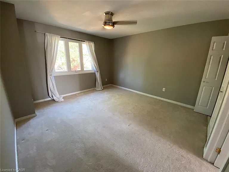 895 Maple Ave #124 — Photo 11