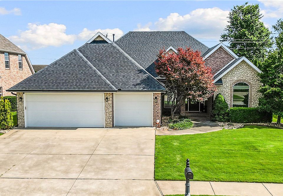 1st image of 6604 W Braebourne Dr