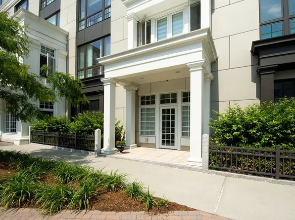 10 Shipyard Dr #102, Hingham, MA 02043