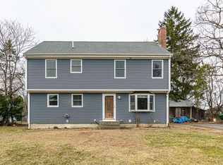 17 Appletree Rd, Tewksbury, MA 01876
