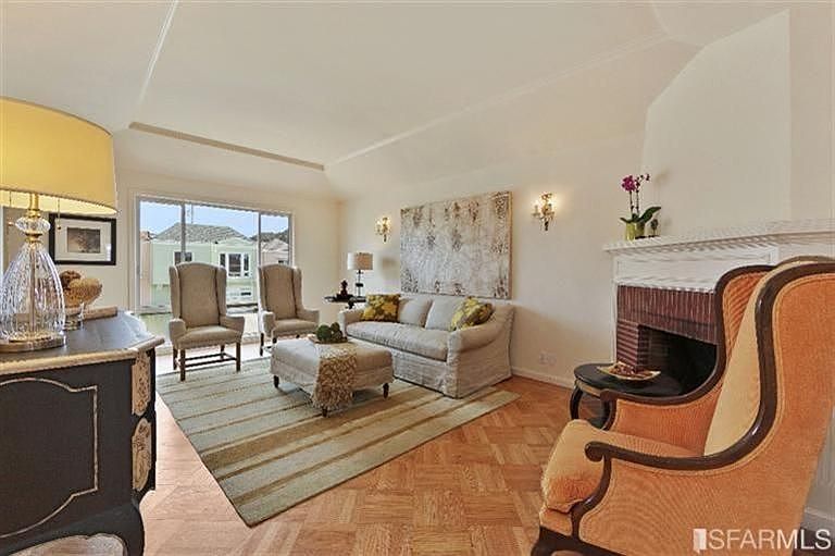 2nd image of 123 Forest View Dr