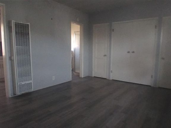 5th image of 242 Glendora Ave APT 3