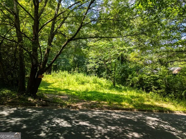 1095 Northwest Dr, Atlanta, GA 30318