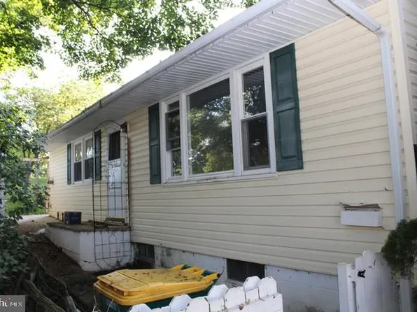 333 W 2nd St, Waynesboro, PA 17268