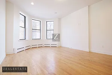 Rented by ZealEstate Group Inc