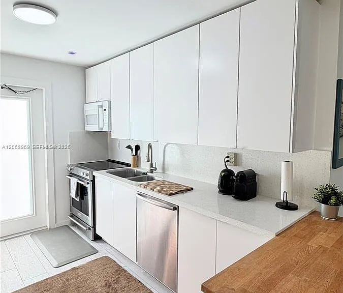 705 W Mango St #C — Photo 10