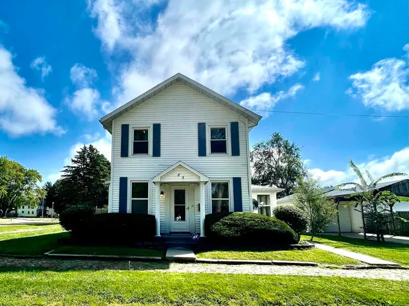 85 N East St, Farmington, IL 61531