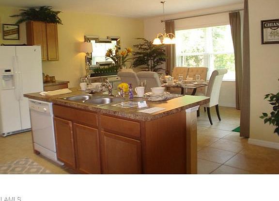 5th image of 3050 Apple Blossom Dr