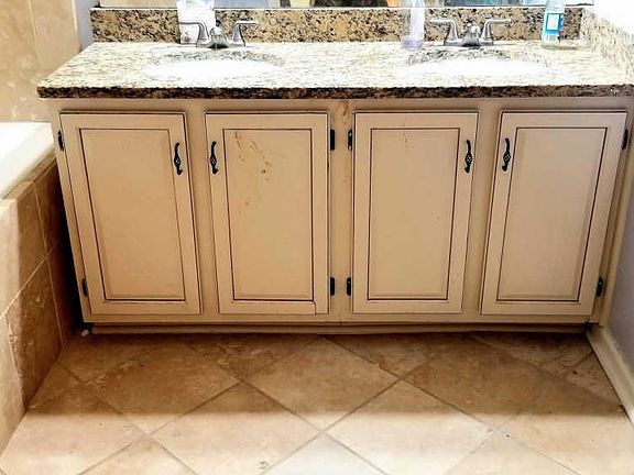 4th image of 1800 Fairpointe Trce