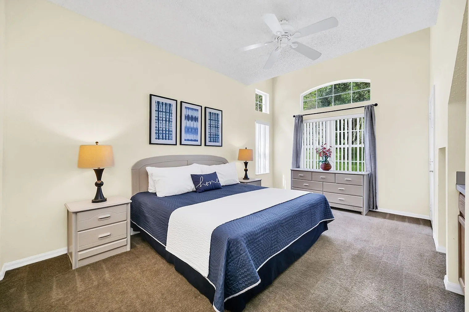 4 bed, 3.0 bath, 1646 sqft, $3,805 — Photo 3